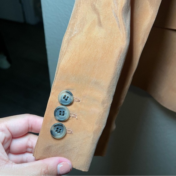 SMYTHE | DB TUCK IN BLAZER IN BROWN SIZE: 2 - Picture 8 of 8